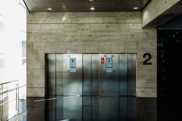 NSW Q&A: Who is Responsible for Exclusive Elevators?